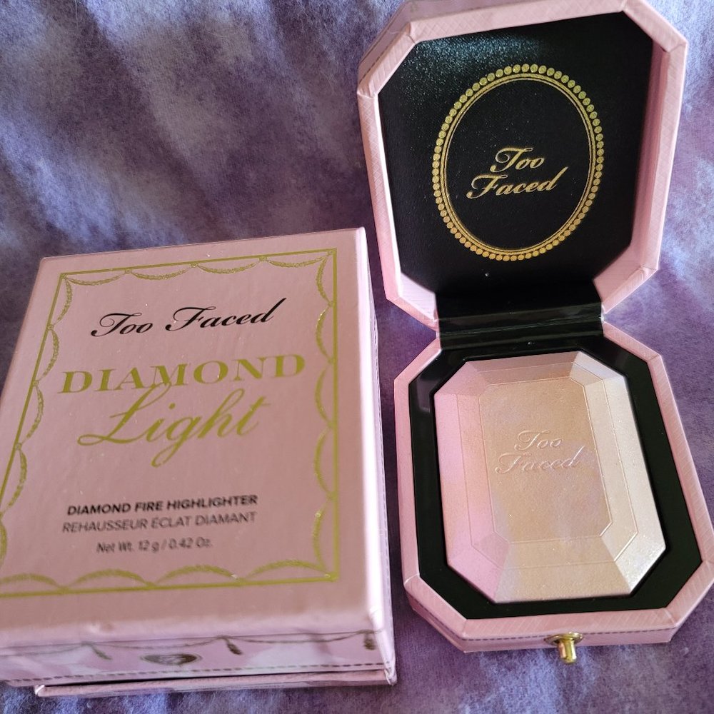 Diamond fire highlighter